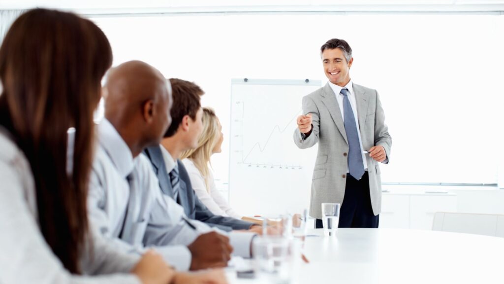 The Importance of Corporate Training What Are the 4 Major Types of Courses Learn How to Choose the Most Suitable Programs (1)